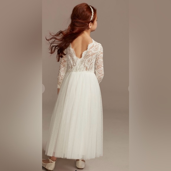 David’s Bridal Flower girl dress - Picture 2 of 6